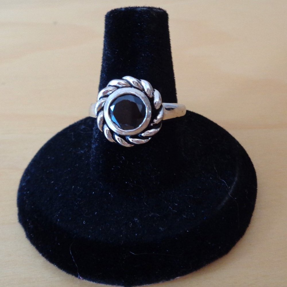 Silver & Black Oynx Stone Flower Boho Ring Size 7